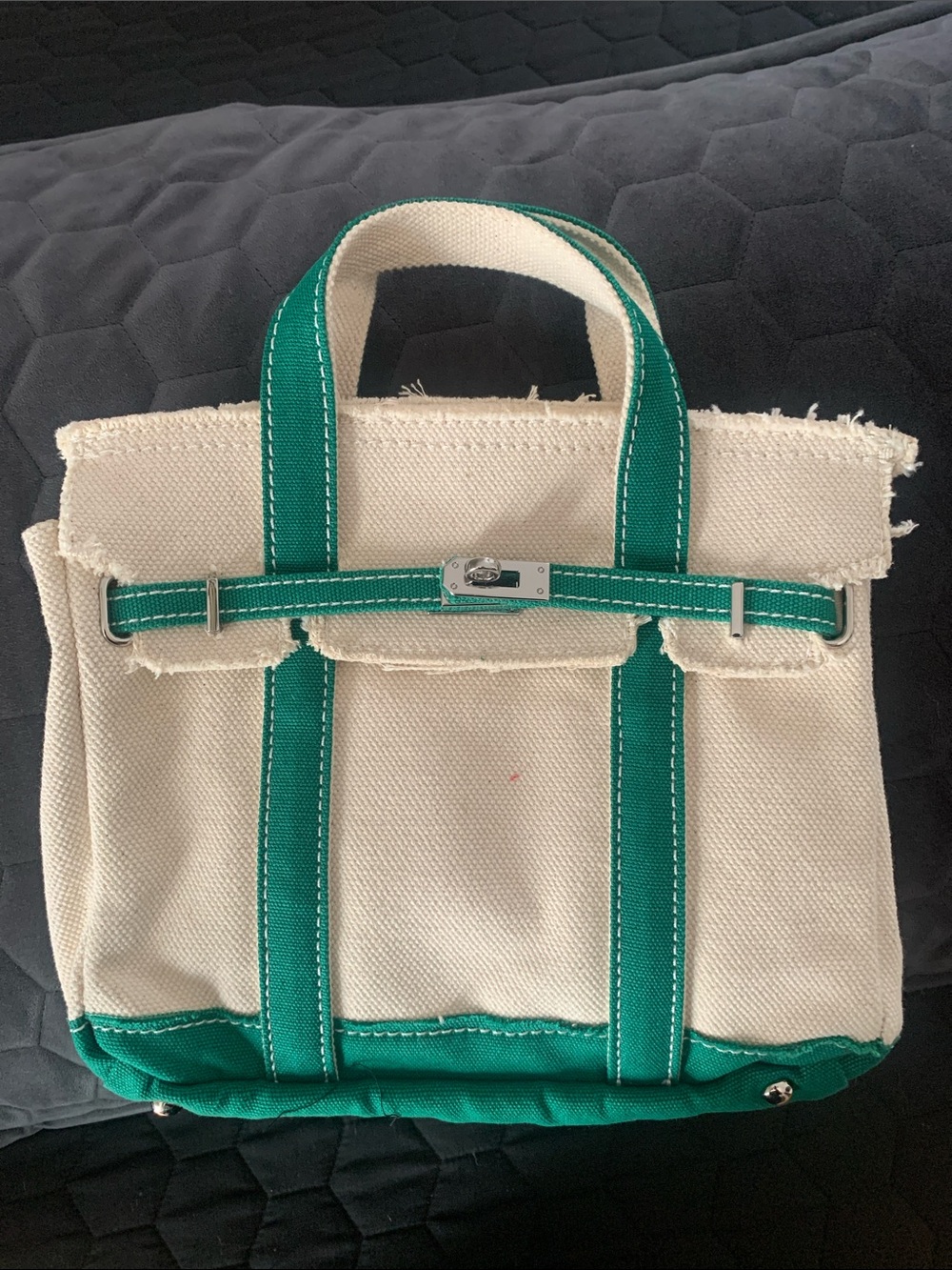 SUNWIN NEW Cream and Green Canvas BOATKIN Tote Bag - Structured Top-Handle